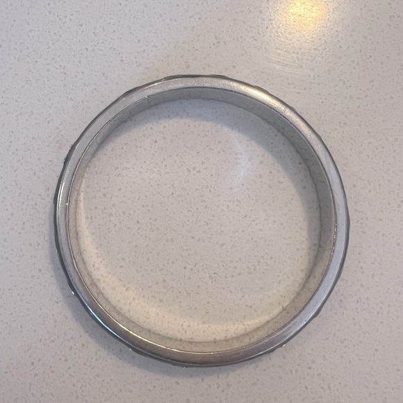 Marc by Marc Jacobs Metal Bracelet. 2,5 inches in diameter. - Picture 6 of 8